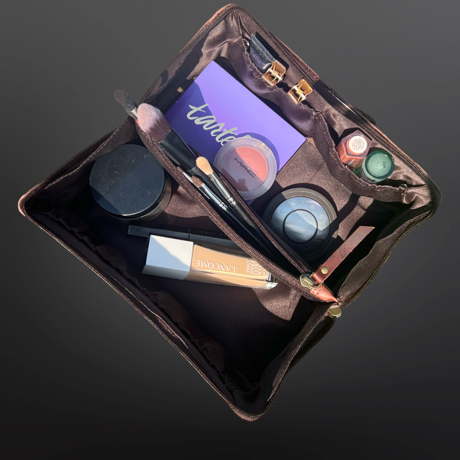 Equestrian Leather Toiletry Bag