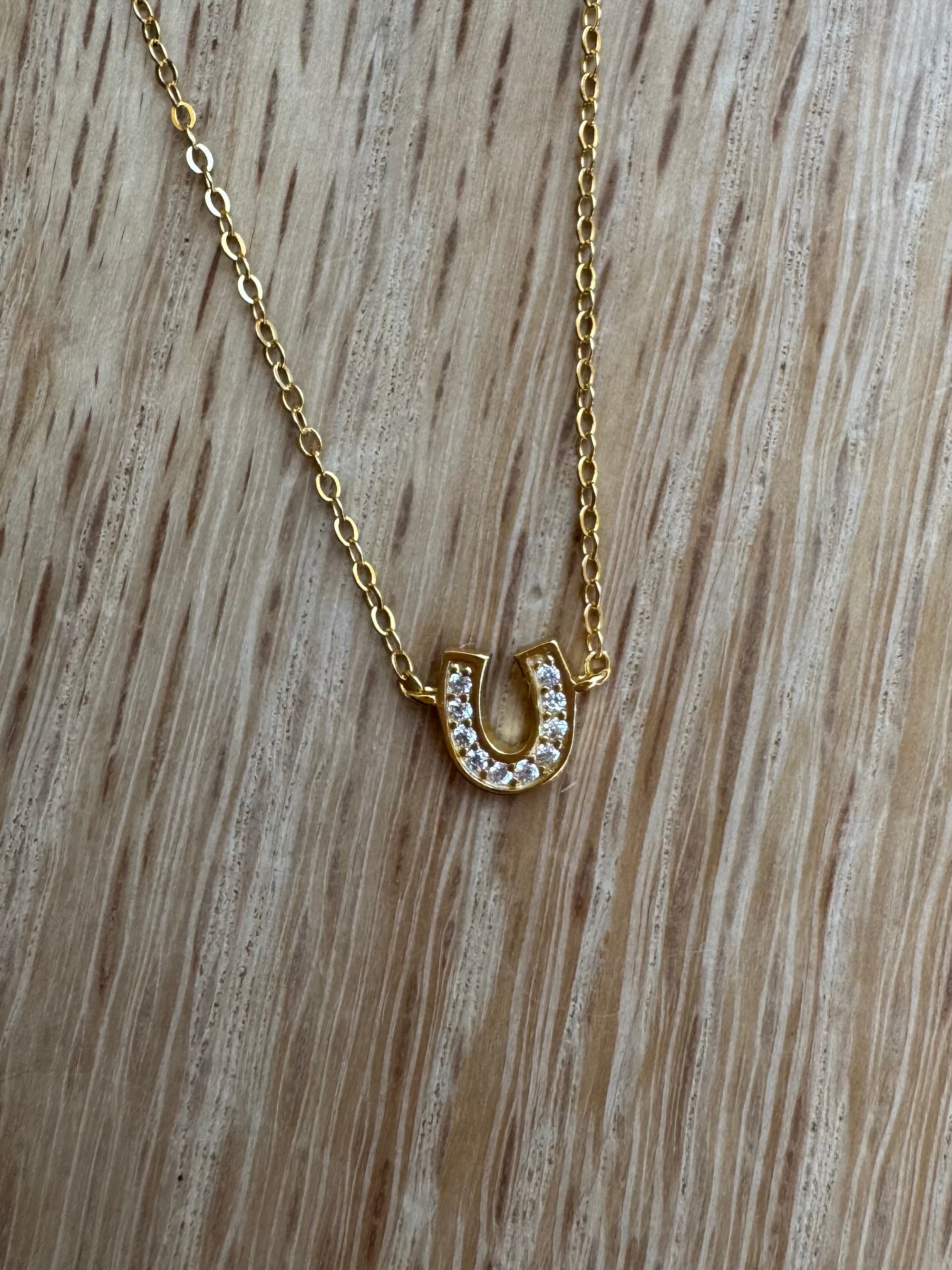 twilight horseshoe necklace