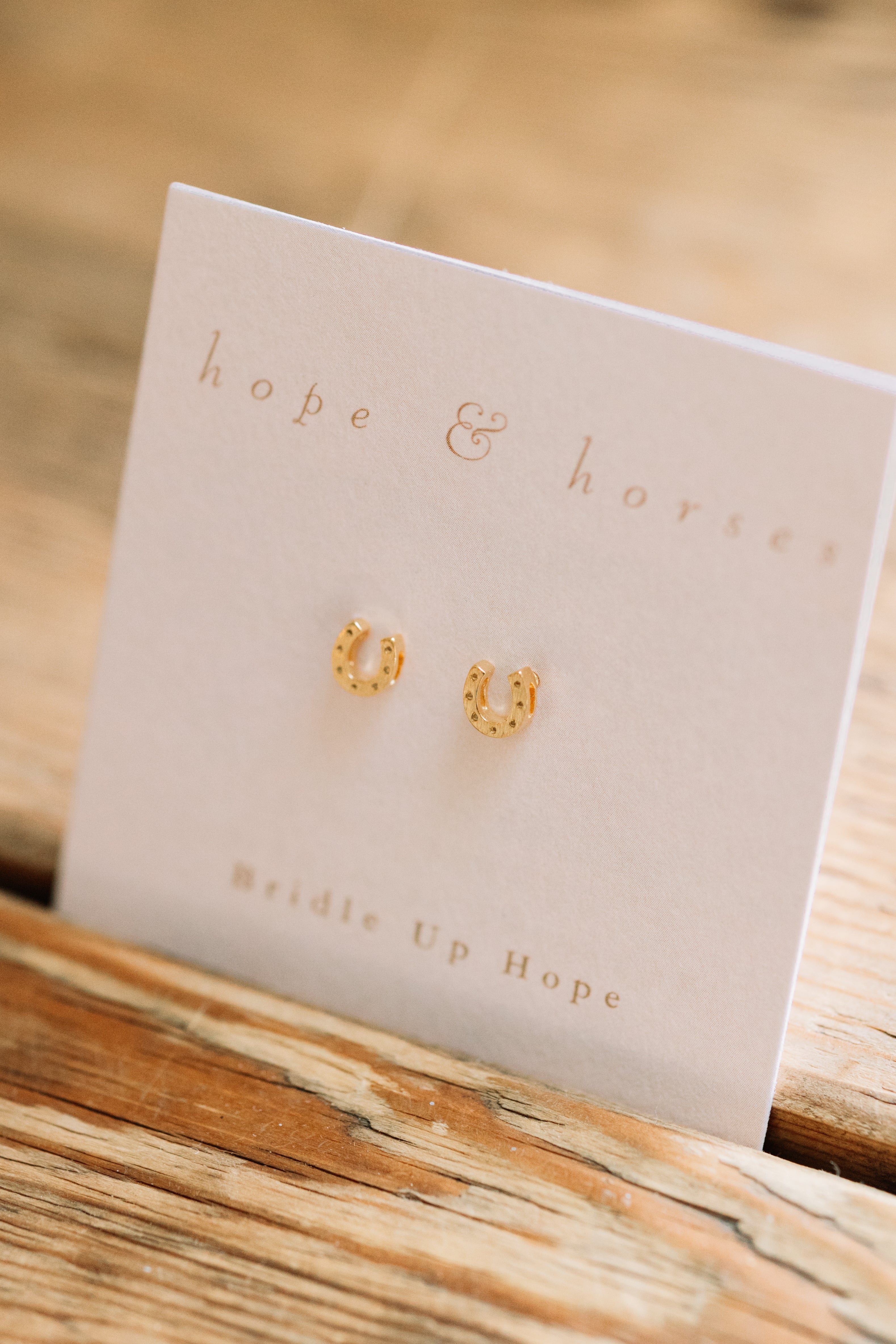 Mini Horseshoe Earrings Gold