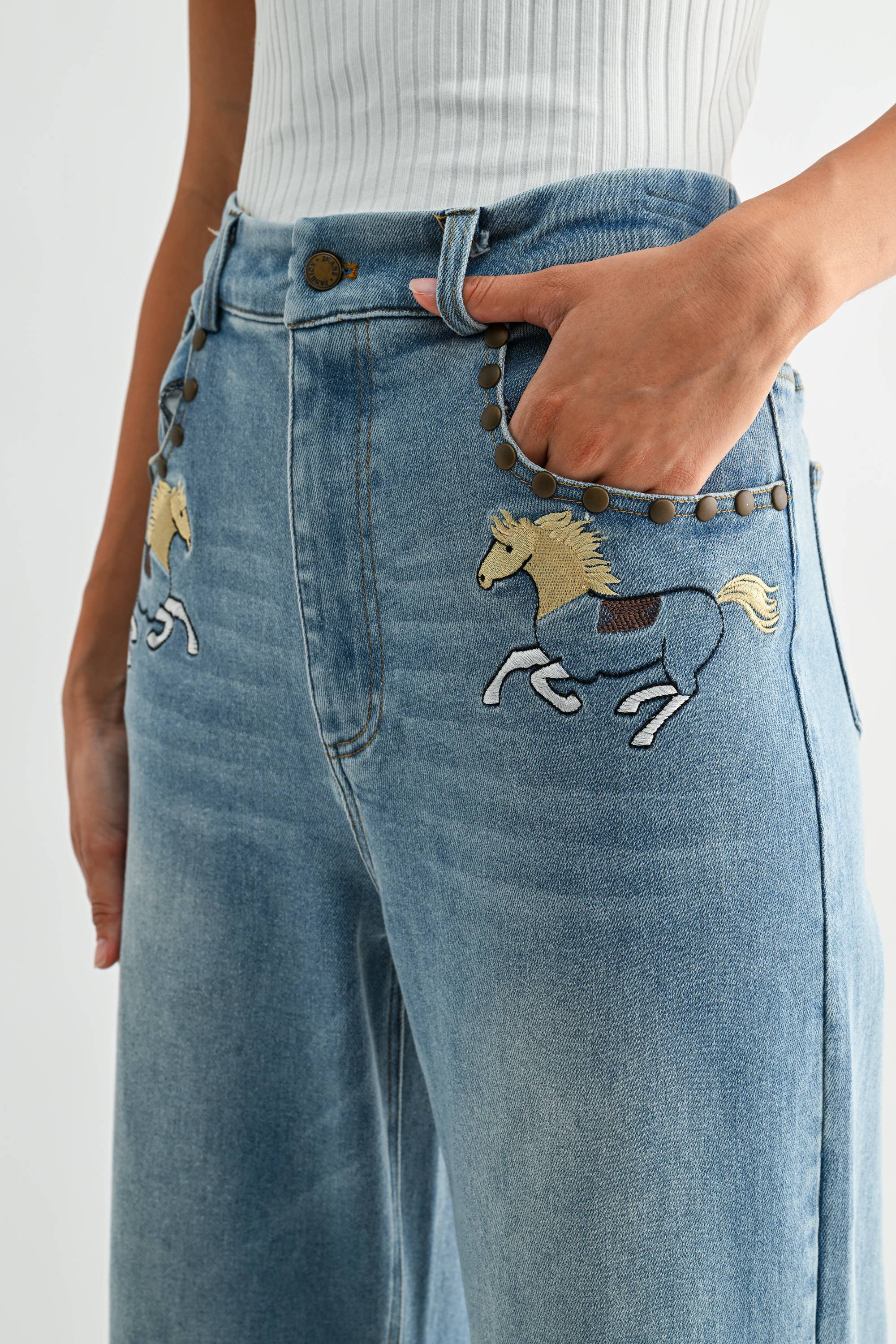 Horse High-Waisted Jeans