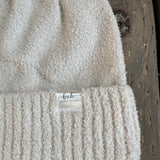 hope beanie in boucle knit