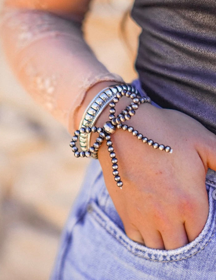 Navajo Pearl Stretch Bracelet