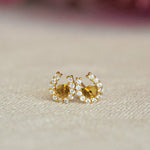 luxe horseshoe earrings Gold