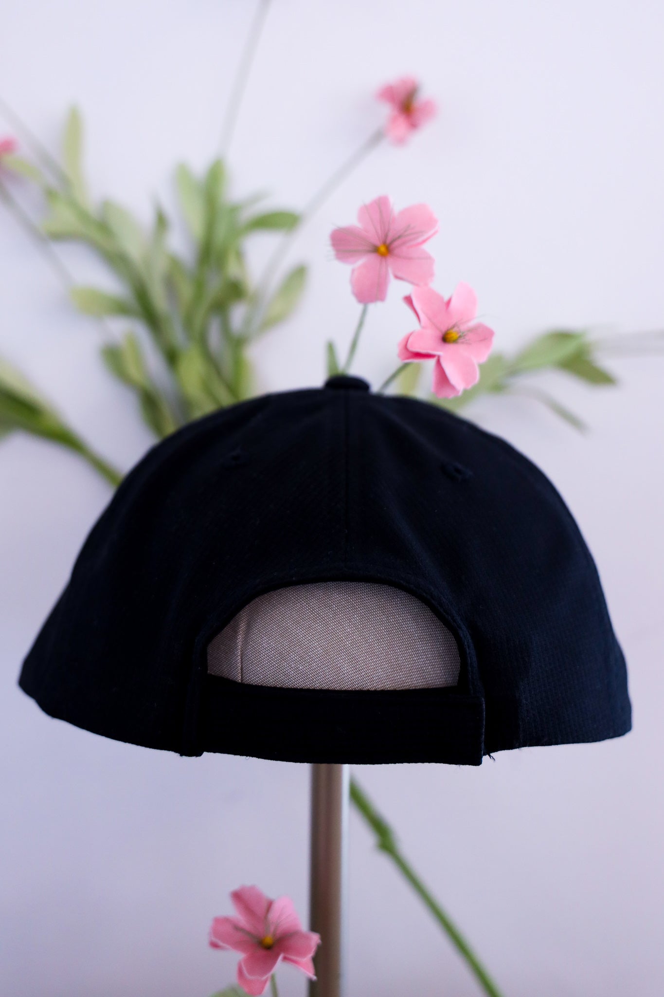 lucky horseshoe hat (black)