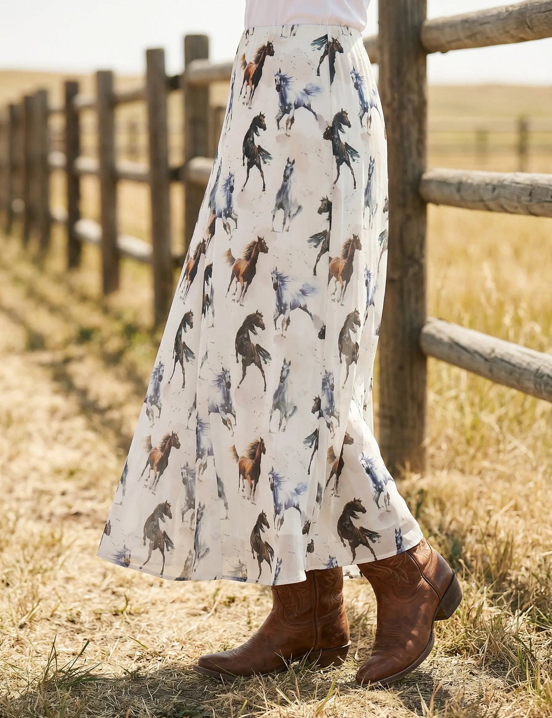 Galloping Horses Mesh Skirt Faire - Avery