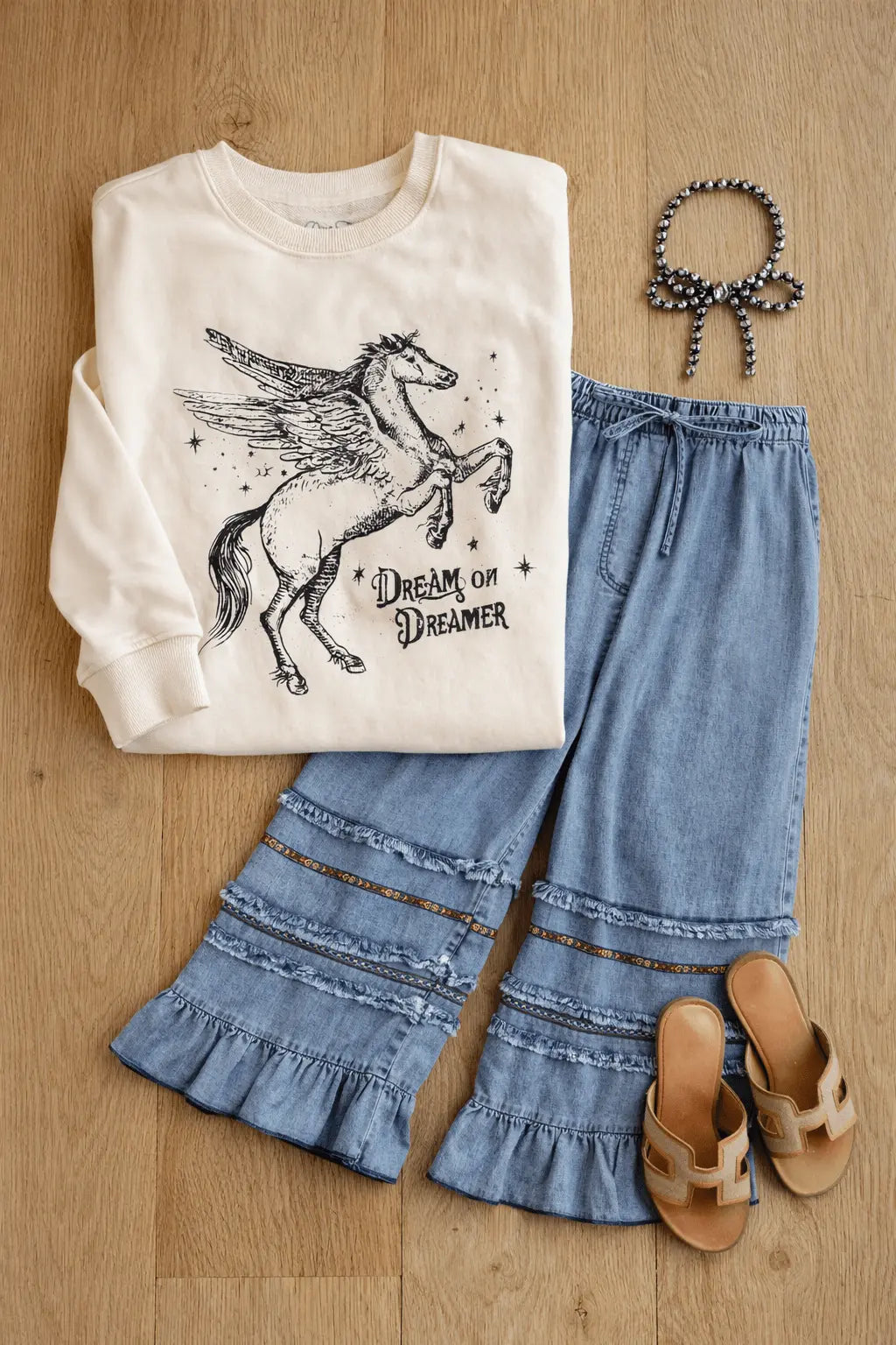 Dream On Dreamer Horse Sweatshirt - Bridle Up Hope Shop