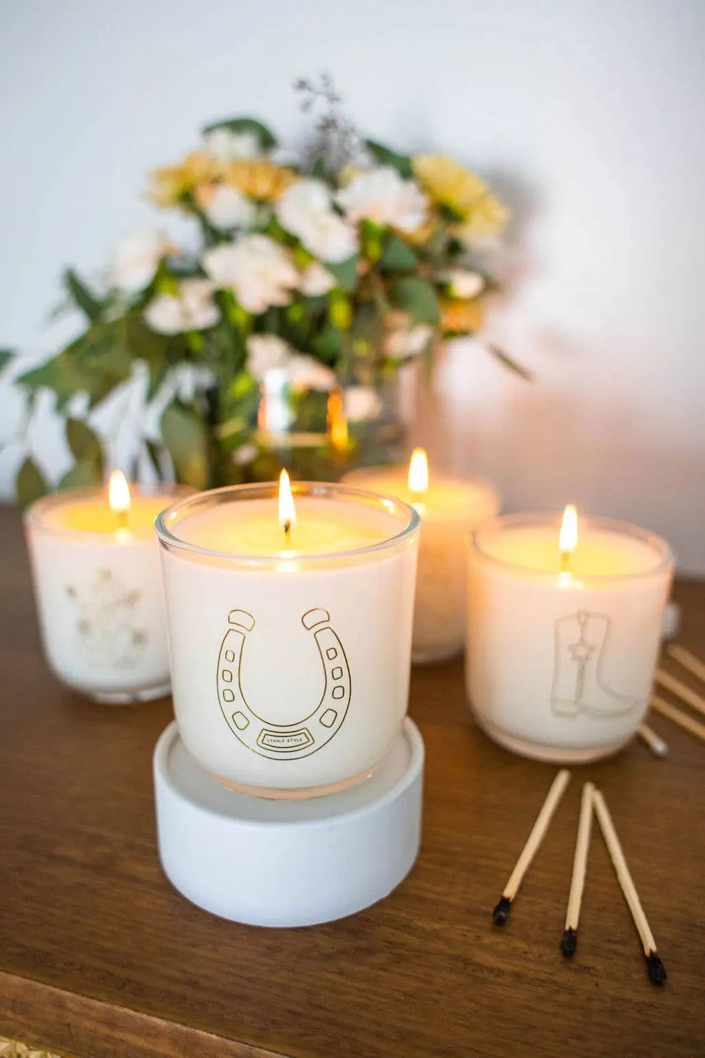 Lucky Horseshoe Soy Wax Candle (10 oz) - Bridle Up Hope Shop