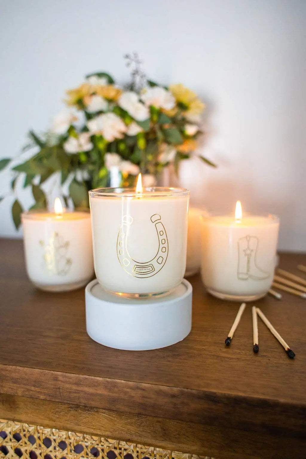 Lucky Horseshoe Soy Wax Candle (10 oz) - Bridle Up Hope Shop