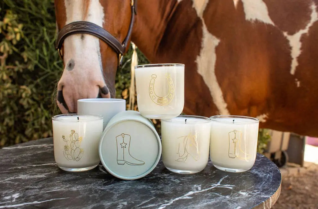 Lucky Horseshoe Soy Wax Candle (10 oz) - Bridle Up Hope Shop
