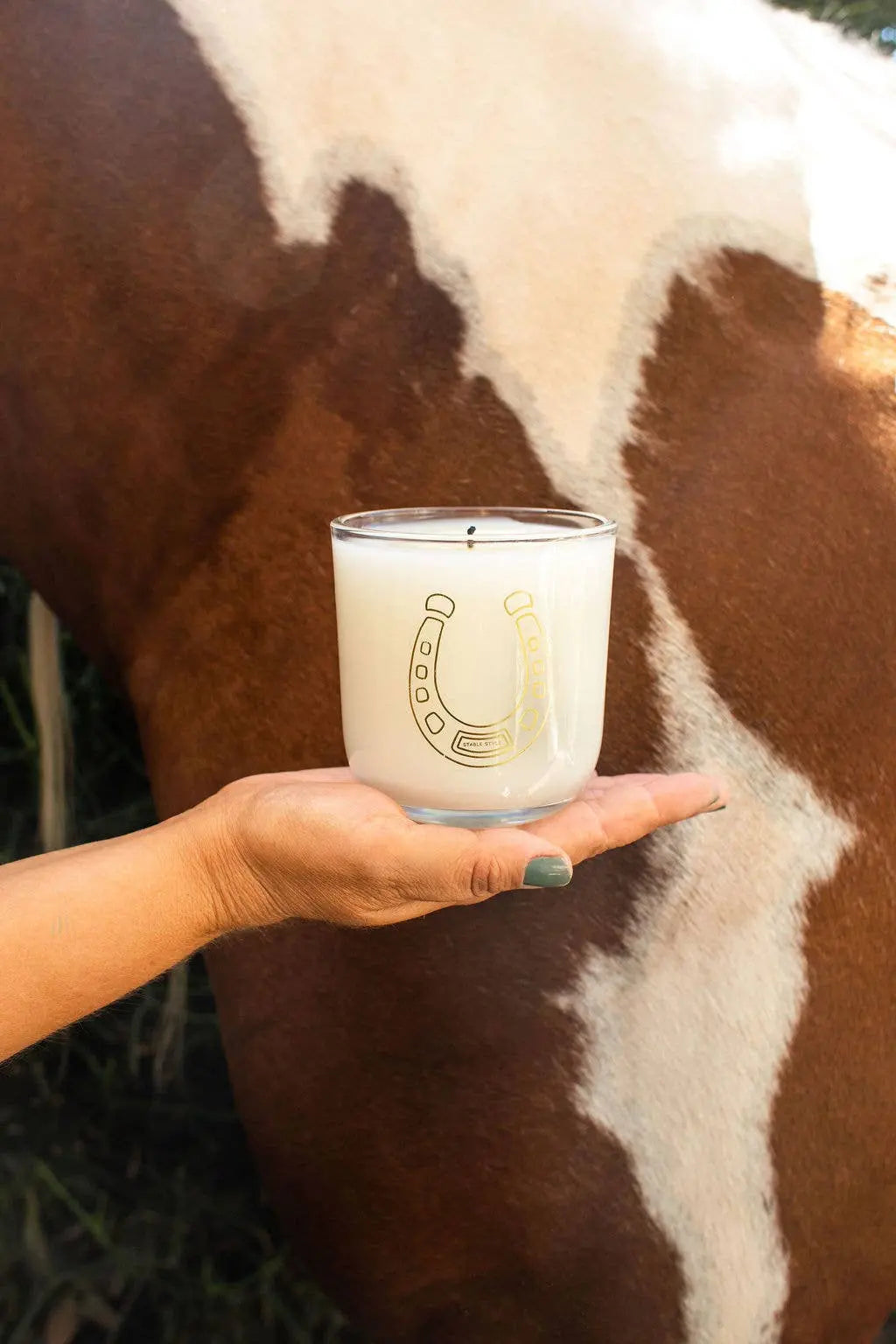 Lucky Horseshoe Soy Wax Candle (10 oz) - Bridle Up Hope Shop