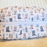 daisy boots quilted makeup bag