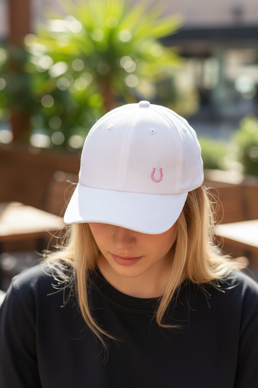 Lucky Horseshoe Hat (White)